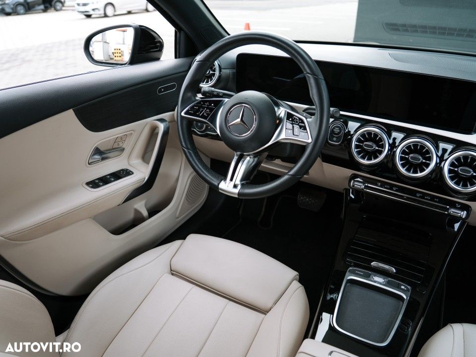 Mercedes-Benz A 180 - 23