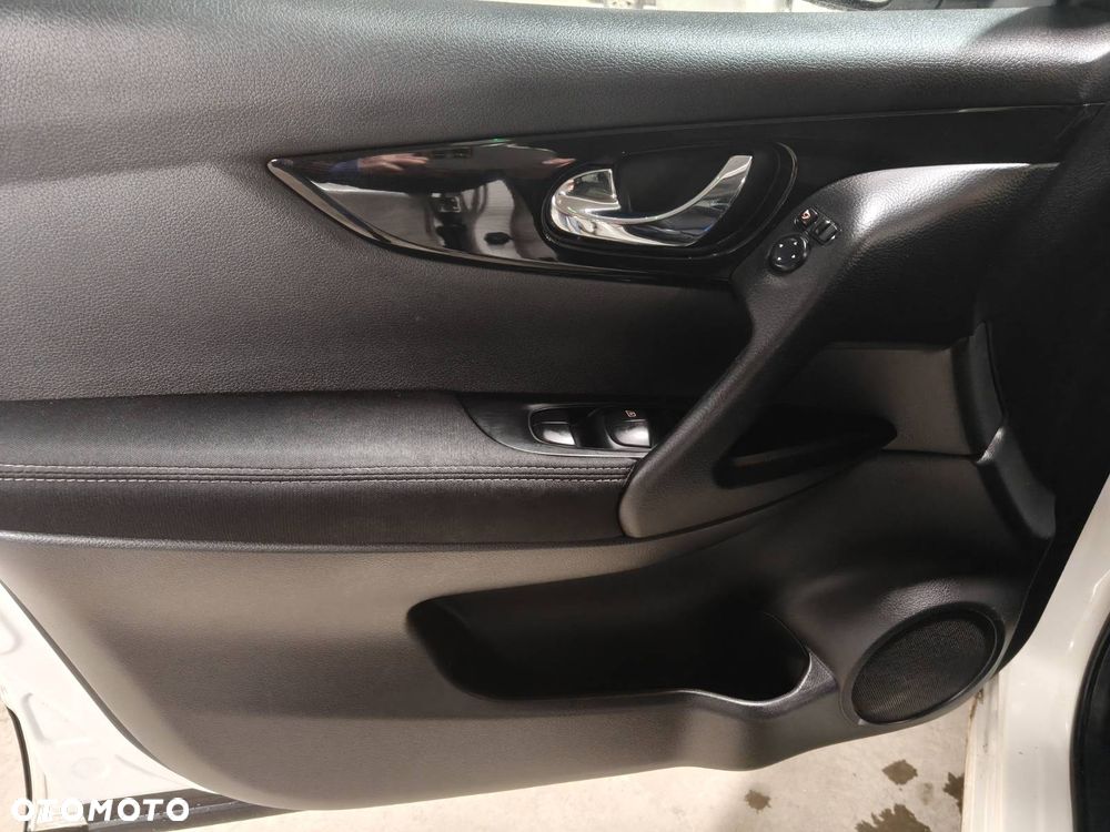 Nissan Qashqai 1.2 DIG-T N-Connecta - 14