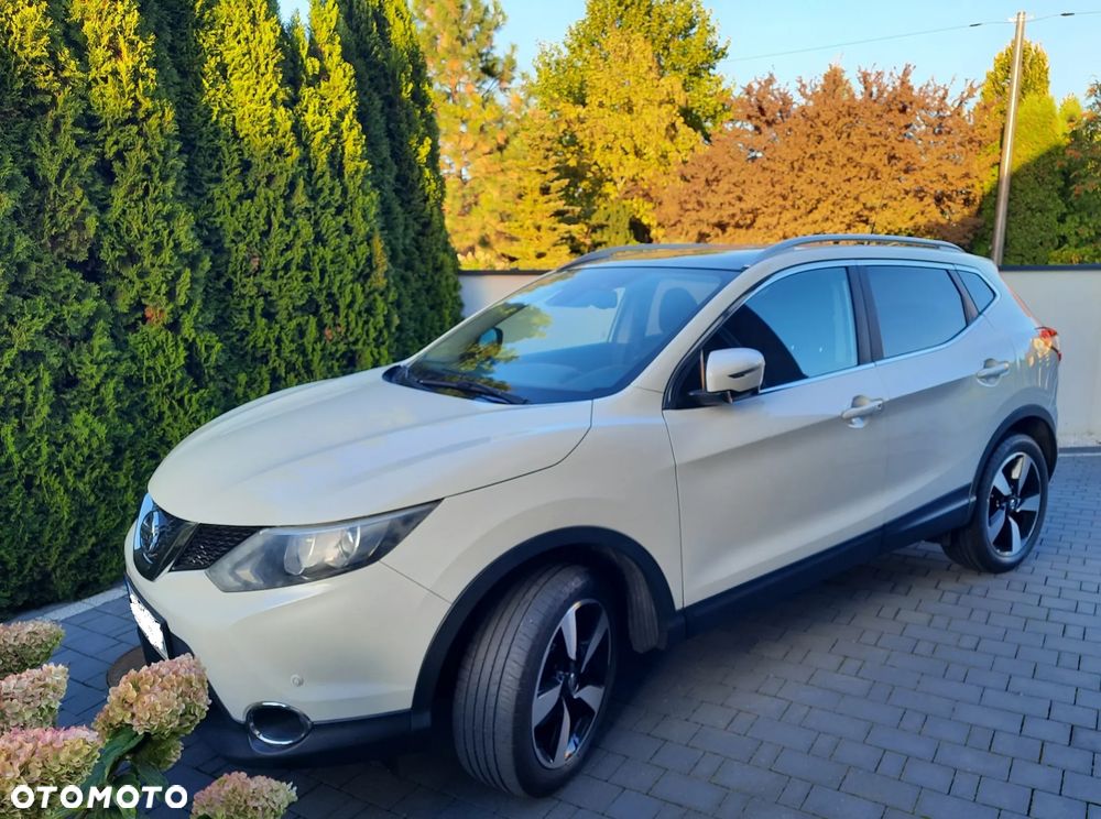 Nissan Qashqai - 1