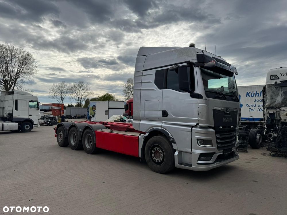 MAN TGX 33.520  8x4 - 1