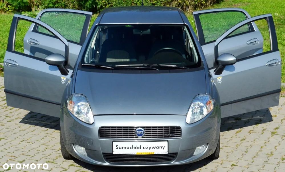 Fiat Grande Punto - 23