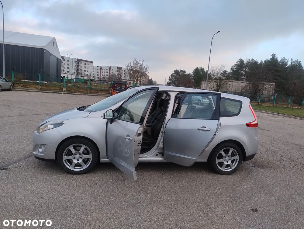 Renault Grand Scenic dCi 150 Automatik Bose Edition - 8