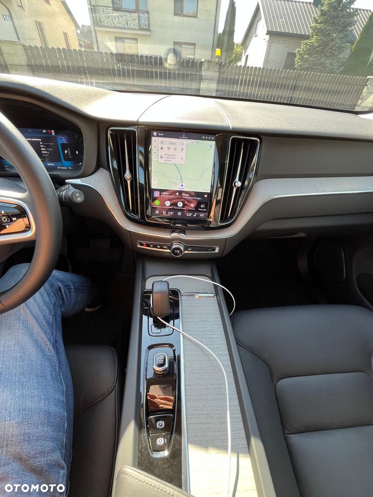 Volvo XC 60 B5 B AWD Plus Dark - 30