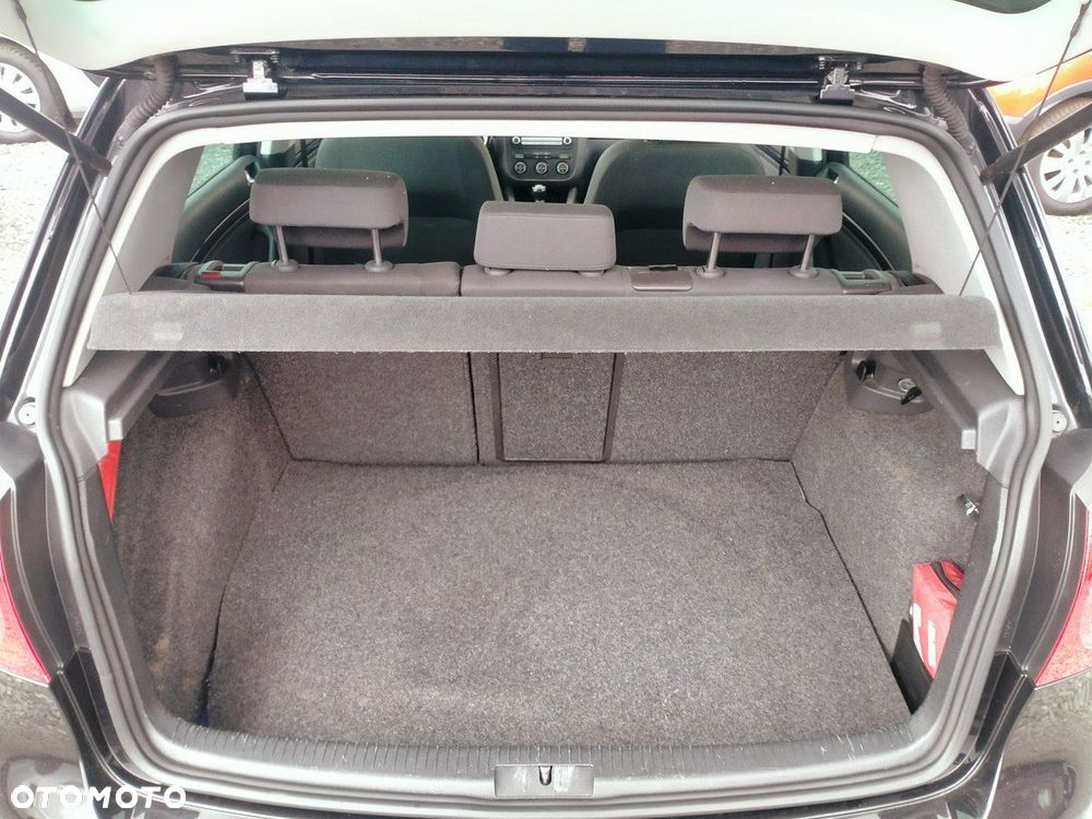 Volkswagen Golf 1.6 United - 21