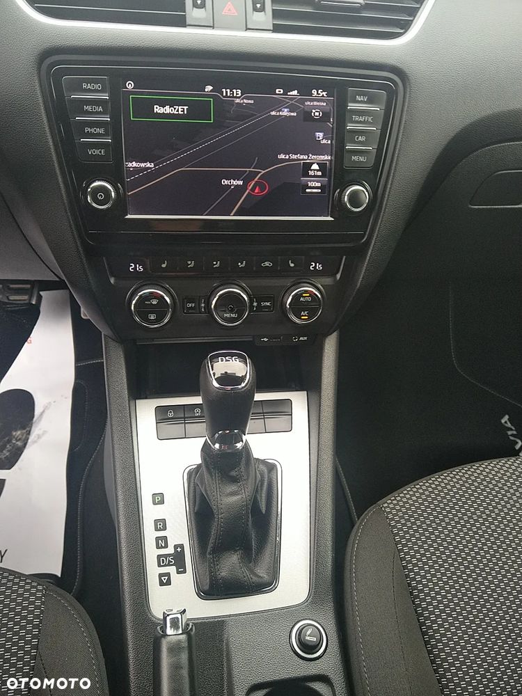 Skoda Octavia 2.0 TDI Edition DSG - 25
