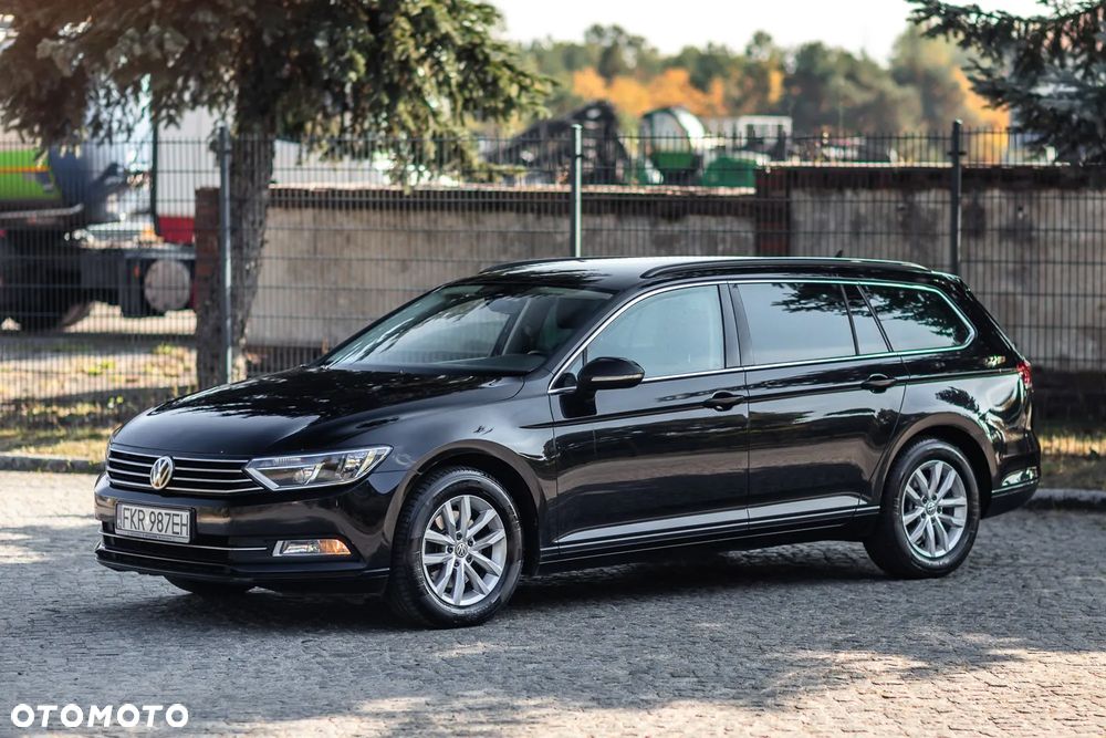 Volkswagen Passat Variant 2.0 TDI SCR DSG - 9