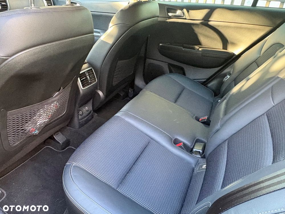 Kia Sportage - 12