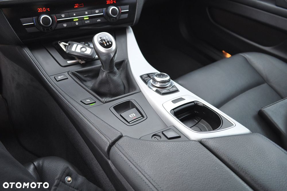 BMW Seria 5 520d Modern Line - 28