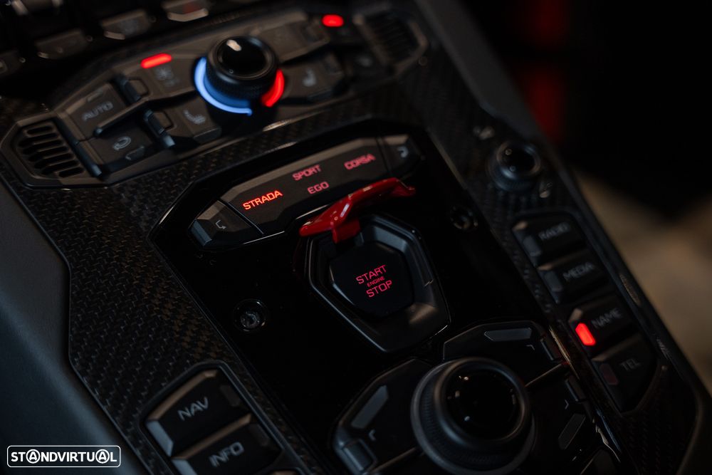 Lamborghini Aventador SVJ - 26