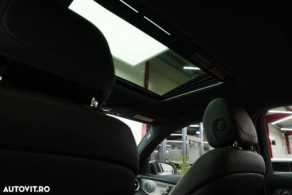 Mercedes-Benz GLC 300 e 4Matic 9G-TRONIC AMG Line - 16