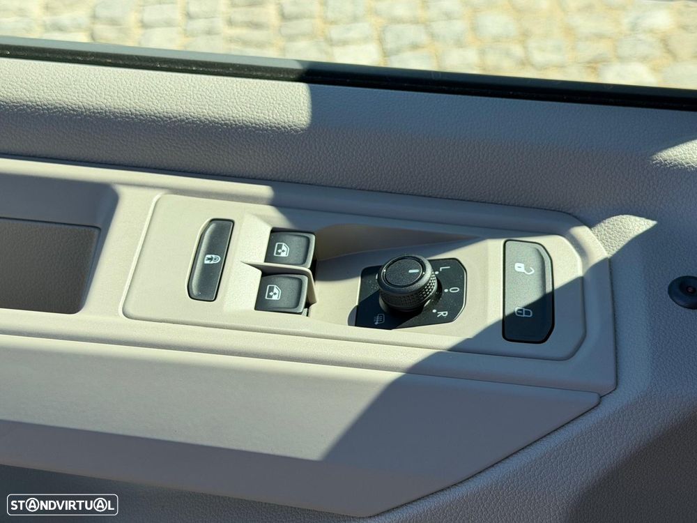VW Multivan 1.5 TSI e-Hybrid Trend DSG - 14