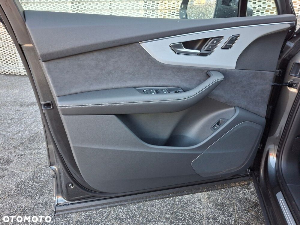 Audi Q7 - 8