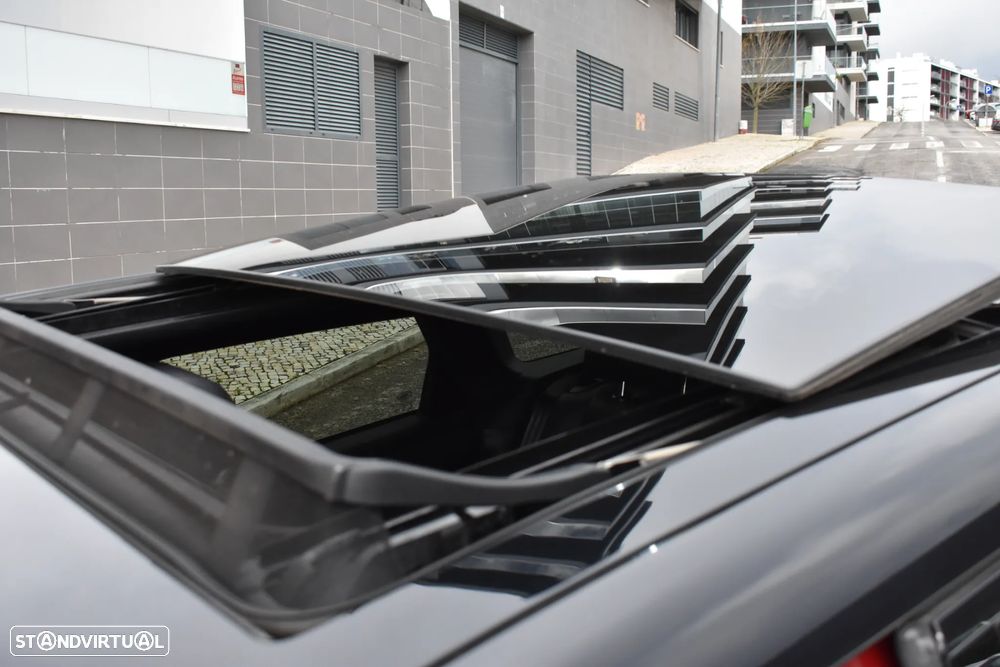 Land Rover Range Rover Evoque 1.5 P300e AWD R-Dynamic SE Auto - 22