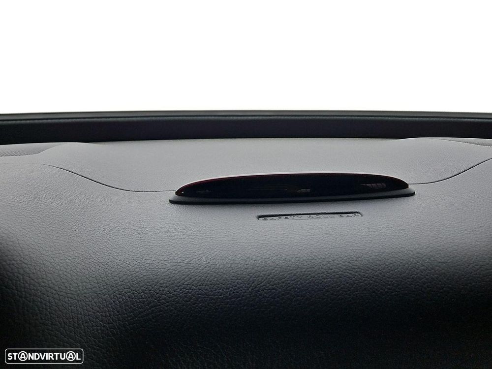 Mercedes-Benz C 220 d Cabrio 4Matic 9G-Tronic AMG Line - 22