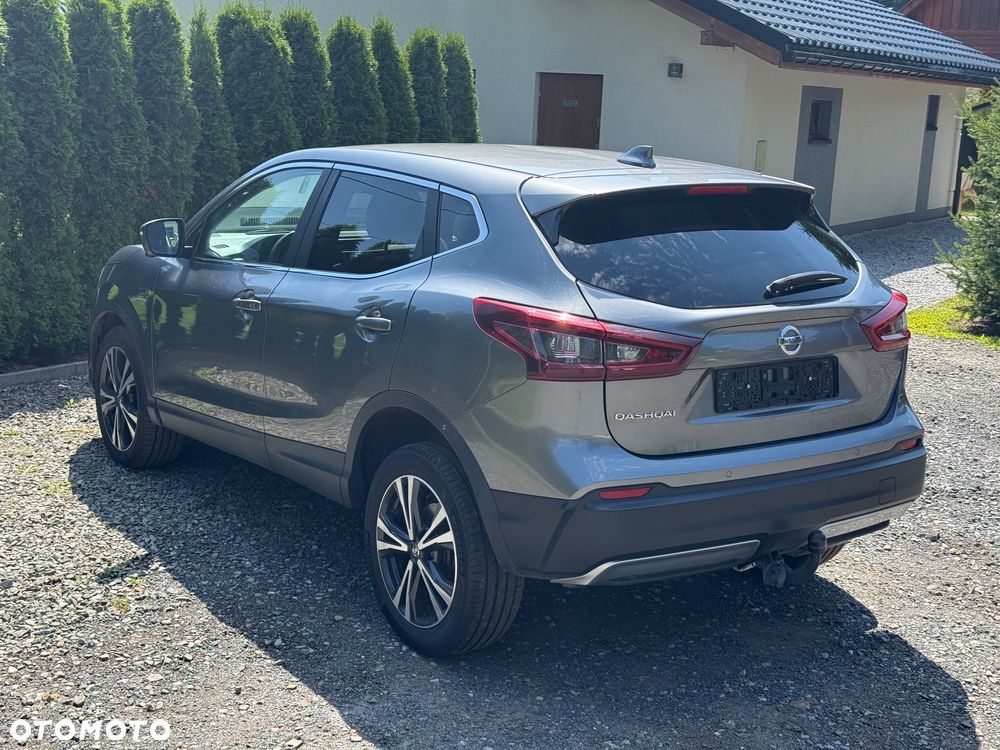 Nissan Qashqai 1.7 dCi 4x4 N-Connecta Xtronic - 8