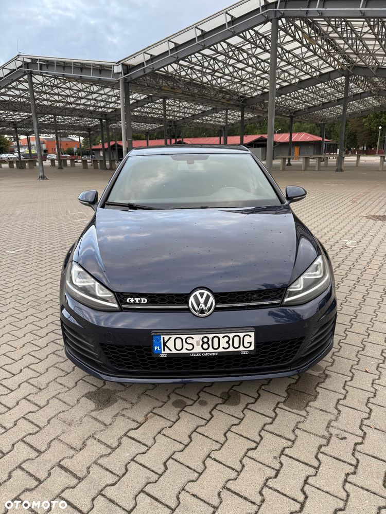 Volkswagen Golf - 12