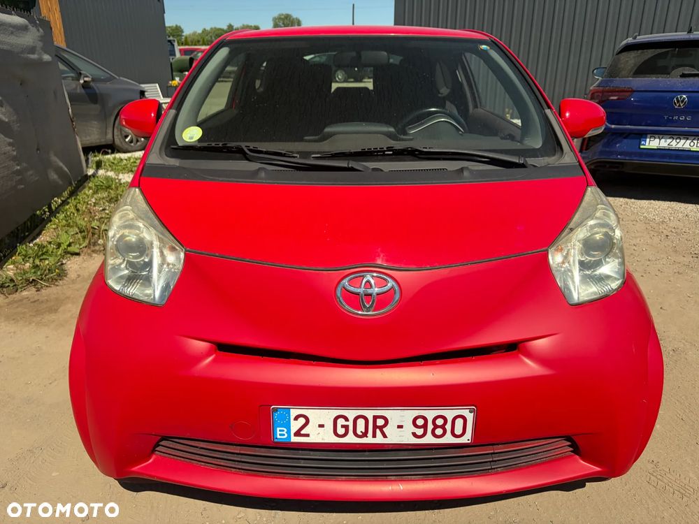 Toyota iQ 1.4 D-4D + - 8
