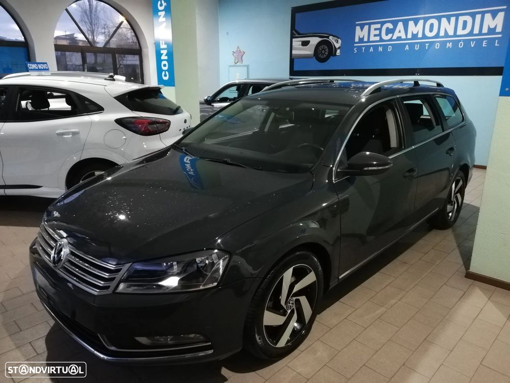 VW Passat Variant 1.6 TDI DPF BlueMotion Highline - 1