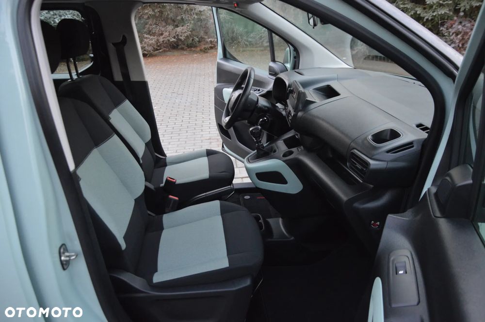 Citroën Berlingo Multispace PureTech 110 SHINE - 12