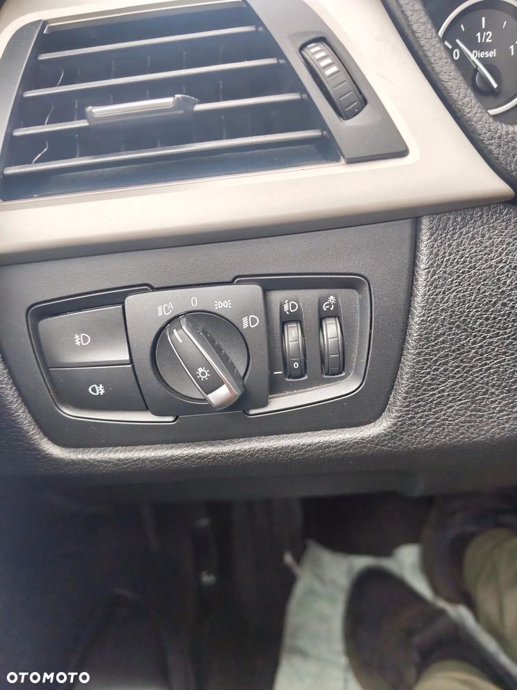 BMW Seria 3 318d - 21