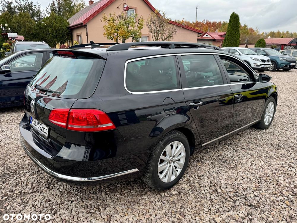 Volkswagen Passat - 4