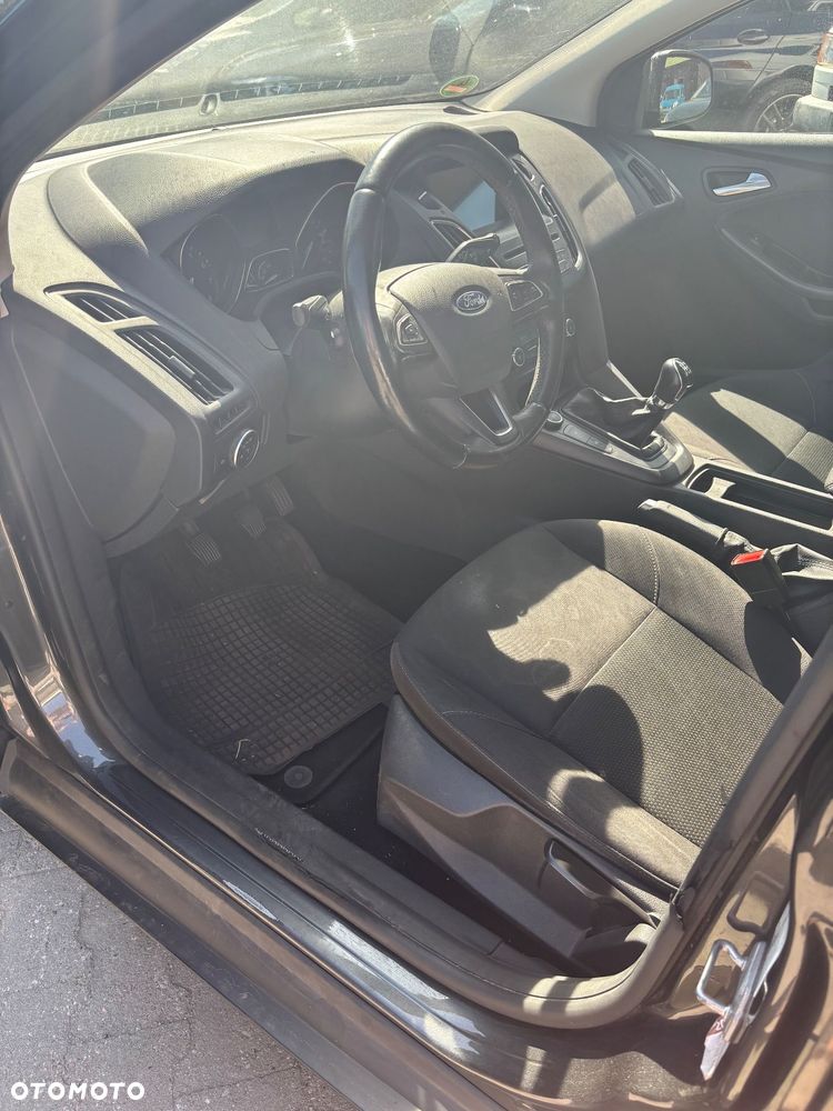 Ford Focus 1.0 EcoBoost Trend ASS - 11