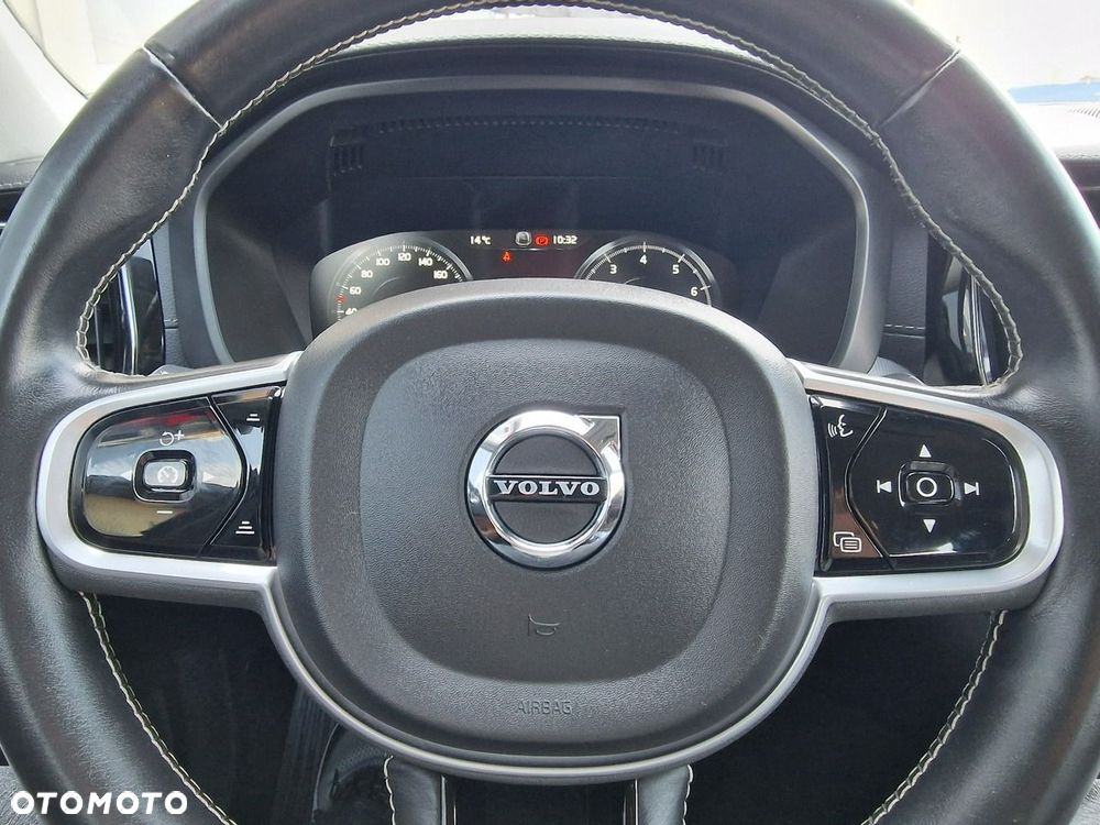 Volvo XC 60 B5 B AWD Geartronic Inscription - 37