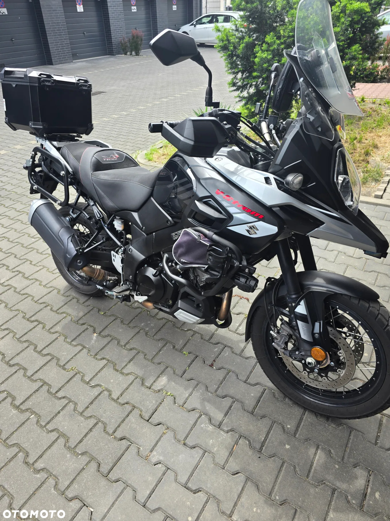 Suzuki DL - 4