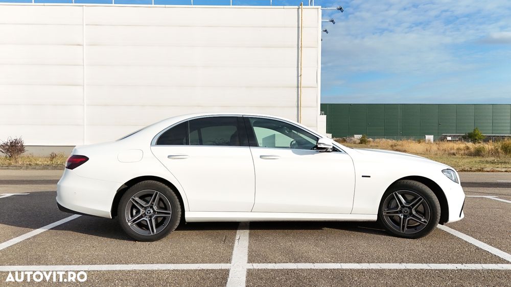 Mercedes-Benz E - 10