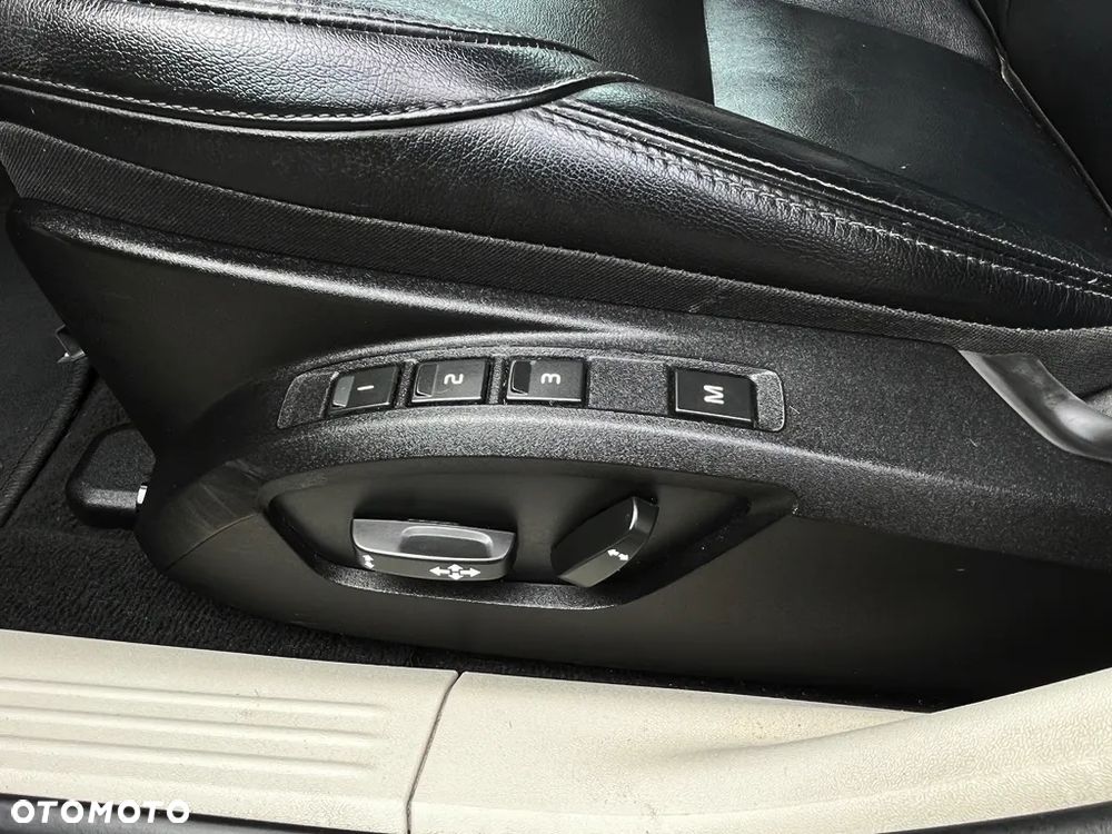 Volvo V40 D4 Summum - 20