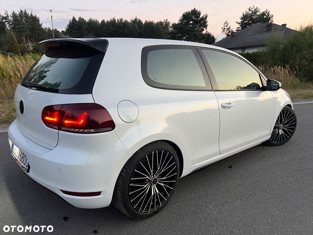 Volkswagen Golf 2.0 TDI GTD - 9