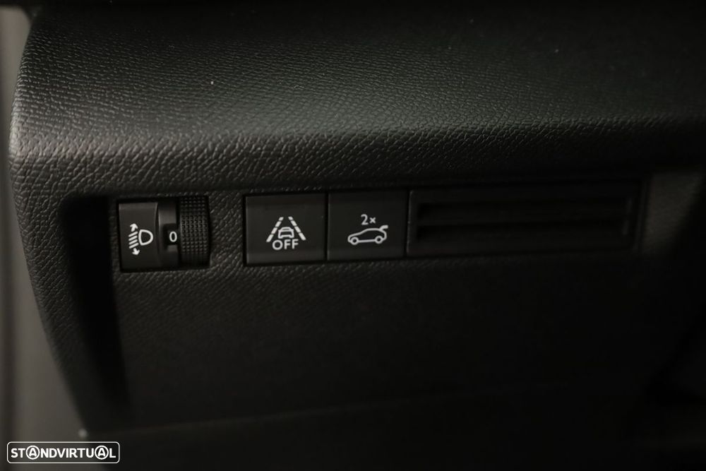 Citroën C4 X 1.5 BlueHDi Feel Pack EAT8 - 18