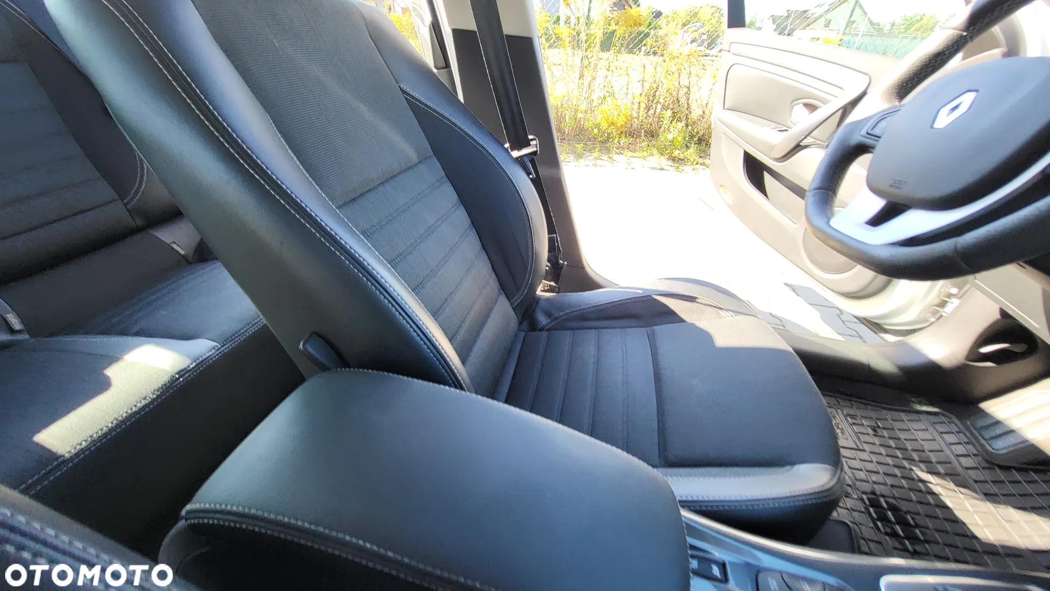 Renault Laguna - 12