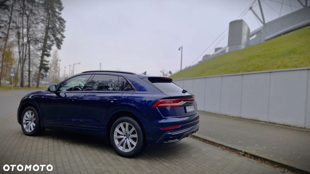 Audi Q8 - 30