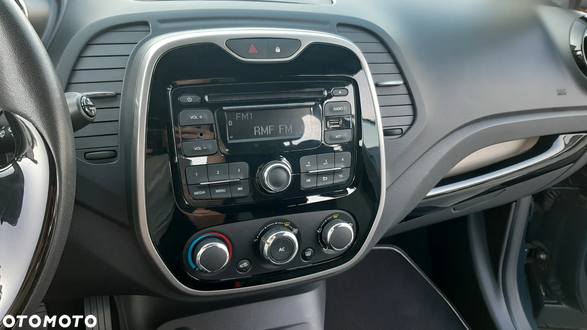 Renault Captur - 13