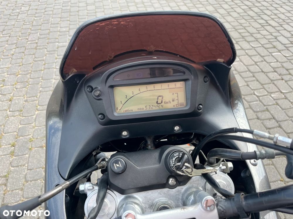 Suzuki Inny - 14