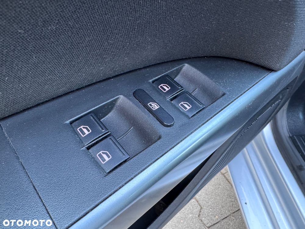 Seat Leon 2.0 TDI DPF DSG Sport - 29