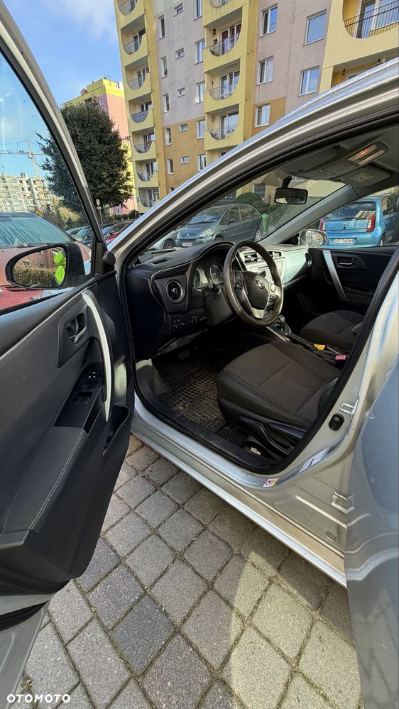 Toyota Auris 2014 photo 5