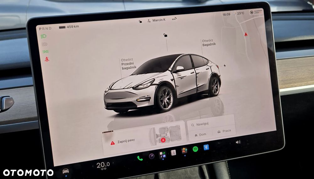 Tesla Model Y Long Range Dual Motor AWD - 25