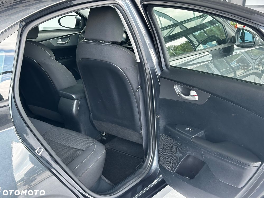 Kia Ceed - 17