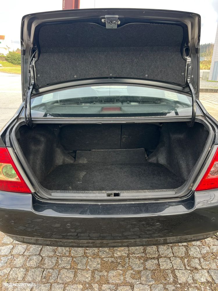 Toyota Corolla 1.4 D-4D - 12