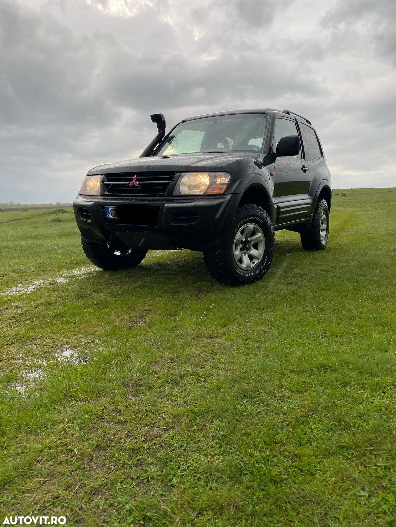 Mitsubishi Pajero Metal Top 2.5 TD GL - 1