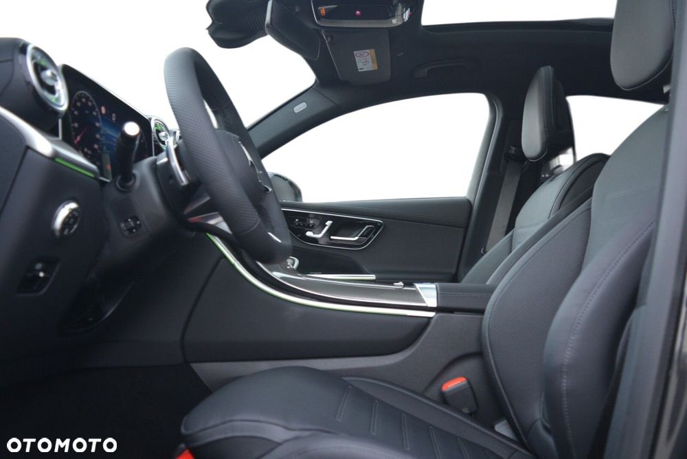 Mercedes-Benz GLC - 7