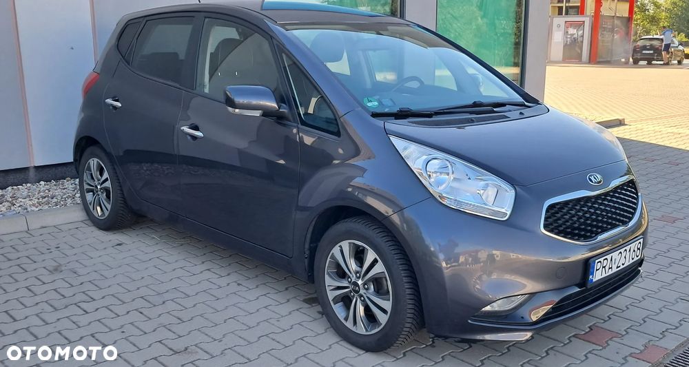 Kia Venga 1.6 CRDi 128 UEFA EURO 2016 - 10
