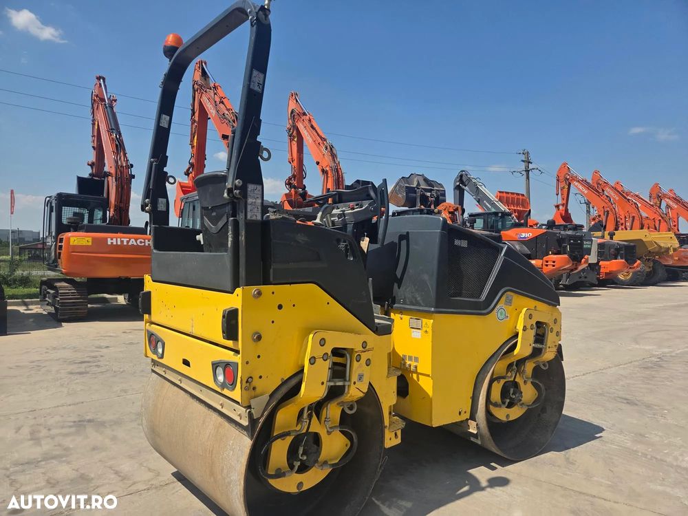 Bomag BW135AD-5, 4 tone, latime tambur 1,4m, motor KUBOTA 50CP, sistem antifurt, lungime 2,9m, inaltime 2,7m, viteze 10km/h, STARE FOARTE BUNA-posibilitate leasing 4 ani-PROMOTIE 29.900 EUR+Tva - 23