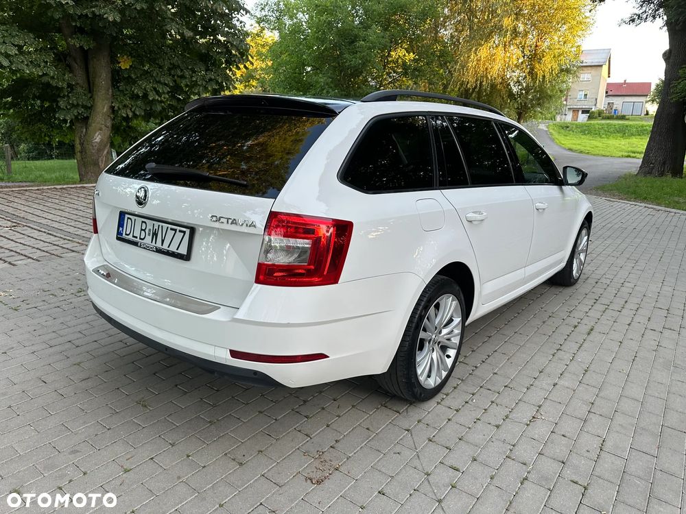 Skoda Octavia 2.0 TDI Ambition DSG - 3