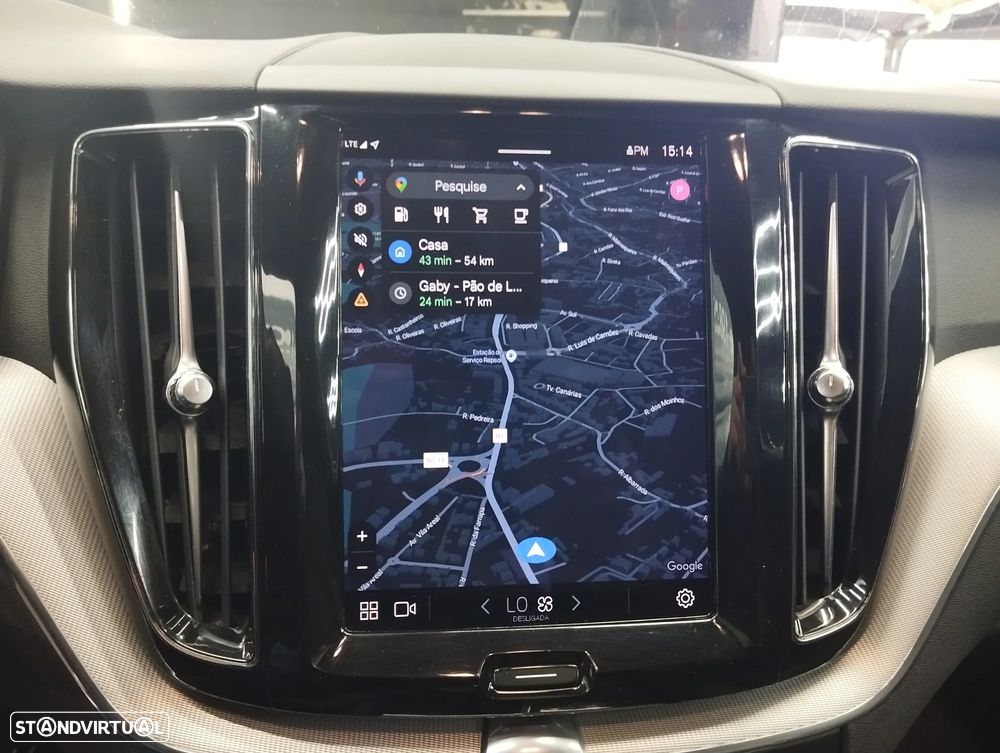 Volvo XC 60 2.0 B4 R-Design - 27