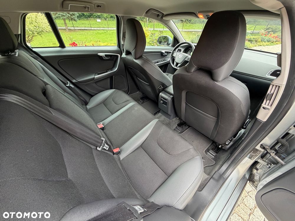 Volvo V60 D2 Kinetic - 28
