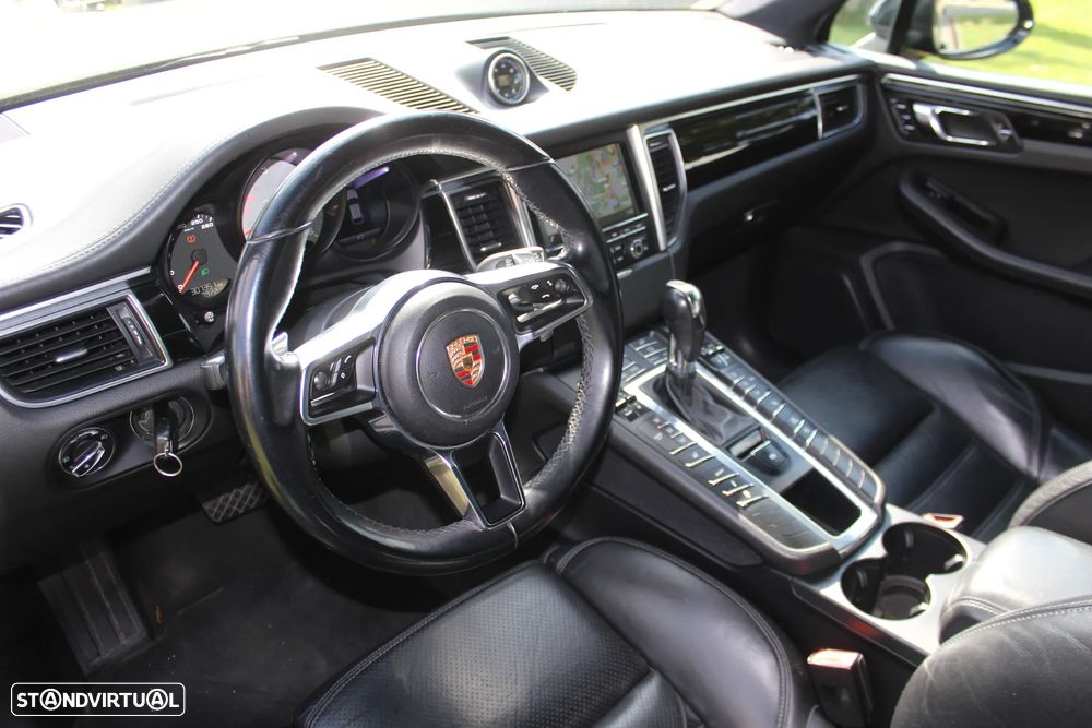 Porsche Macan S - 12