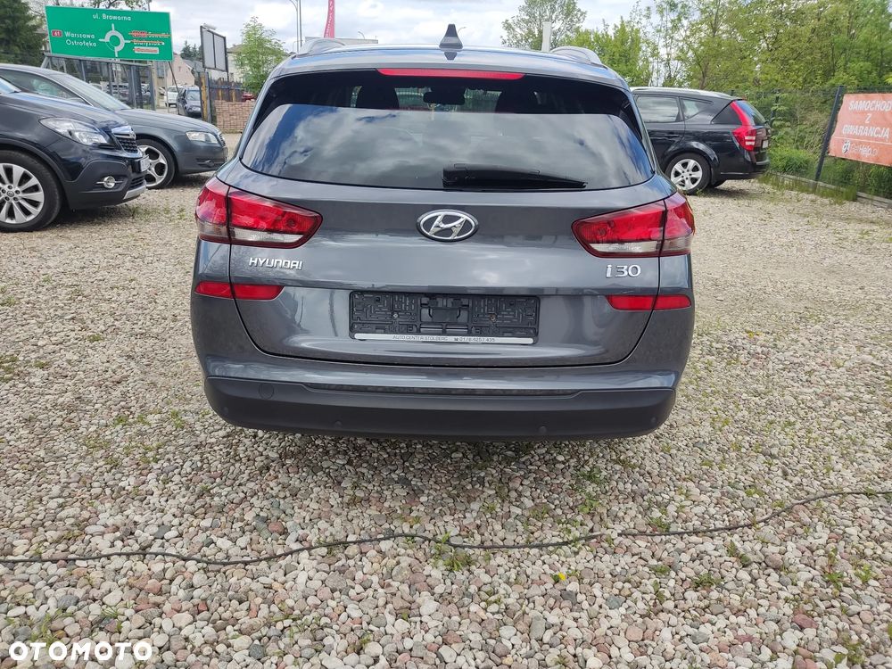 Hyundai i30 blue Kombi 1.4 Style - 6